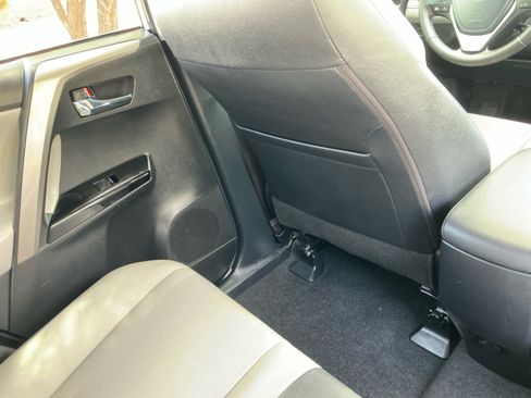 Used 2016 Toyota RAV4 Limited w/ Advanced Technology Package AWD/4WD image 30