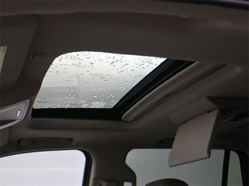 Used 2016 GMC Yukon SLT w/ Open Road Package image 23