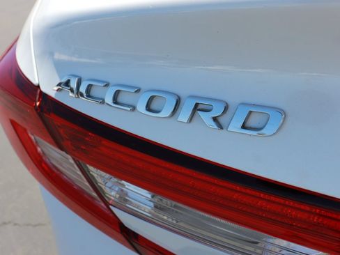 Used 2021 Honda Accord LX image 6