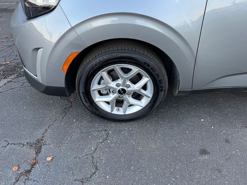 Used 2025 Kia Soul LX w/ LX Technology Package image 28