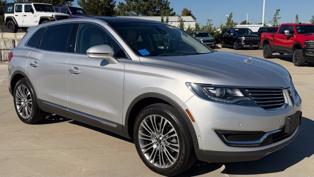 Used 2016 Lincoln MKX Reserve w/ Technology Package AWD/4WD image 7