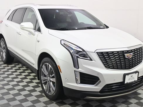 Used 2021 Cadillac XT5 Premium Luxury image 8