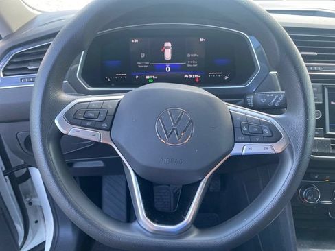 Used 2022 Volkswagen Tiguan S FWD image 17