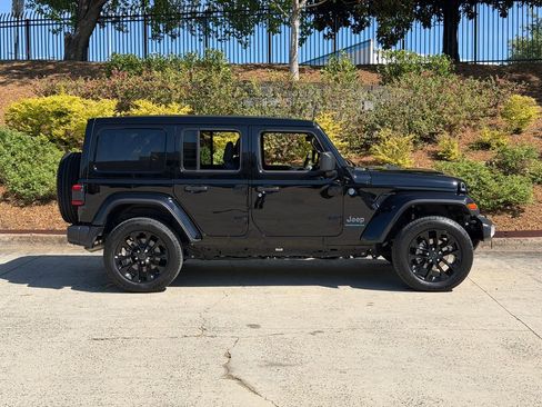 Used 2025 Jeep Wrangler Unlimited Sahara w/ Safety Group image 2