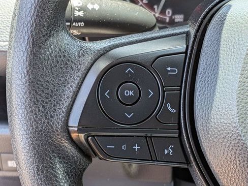 Used 2025 Toyota RAV4 XLE AWD/4WD image 22