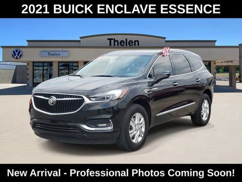 Used 2021 Buick Enclave Essence w/ Trailering Package, 5000 lbs. FWD image 2