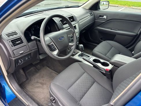 Used 2011 Ford Fusion SE w/ 201A Rapid Spec Order Code FWD image 3