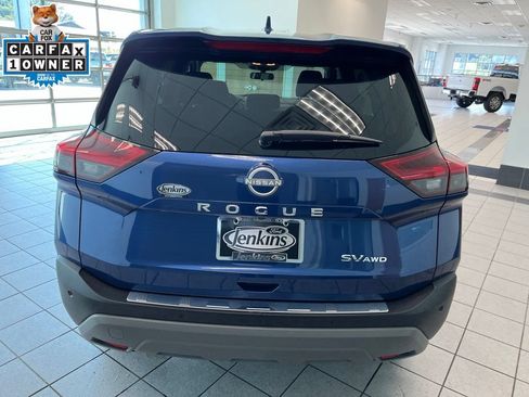 Used 2023 Nissan Rogue SV AWD/4WD image 14