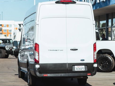 Used 2022 Ford Transit 250 148 High Roof Extended w/ Load Area Protection Package image 8