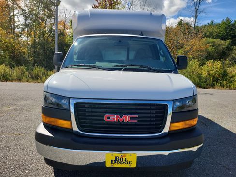 New 2025 GMC Savana 3500 w/ Power Convenience Package image 2