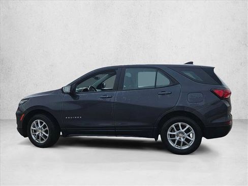 Used 2022 Chevrolet Equinox LS image 8