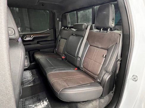 Used 2023 Chevrolet Silverado 1500 High Country image 14