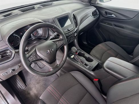 Used 2023 Chevrolet Equinox RS AWD/4WD image 11