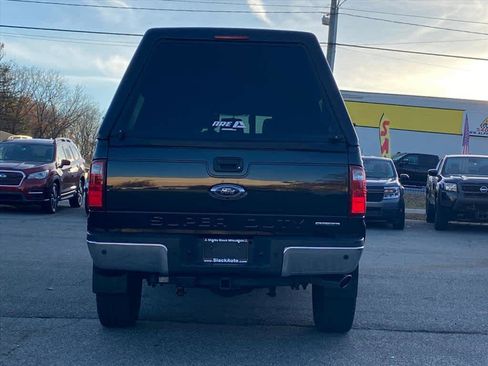 Used 2015 Ford F350 Lariat image 4