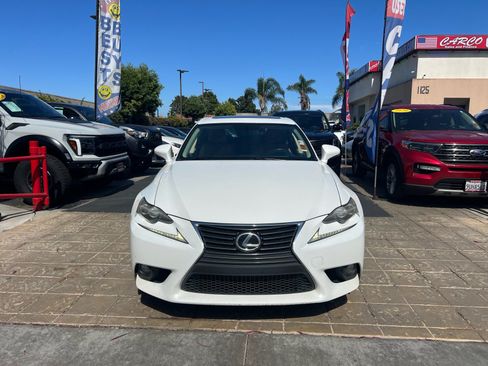 Used 2014 Lexus IS 250 w/ Navigation Package RWD image 3