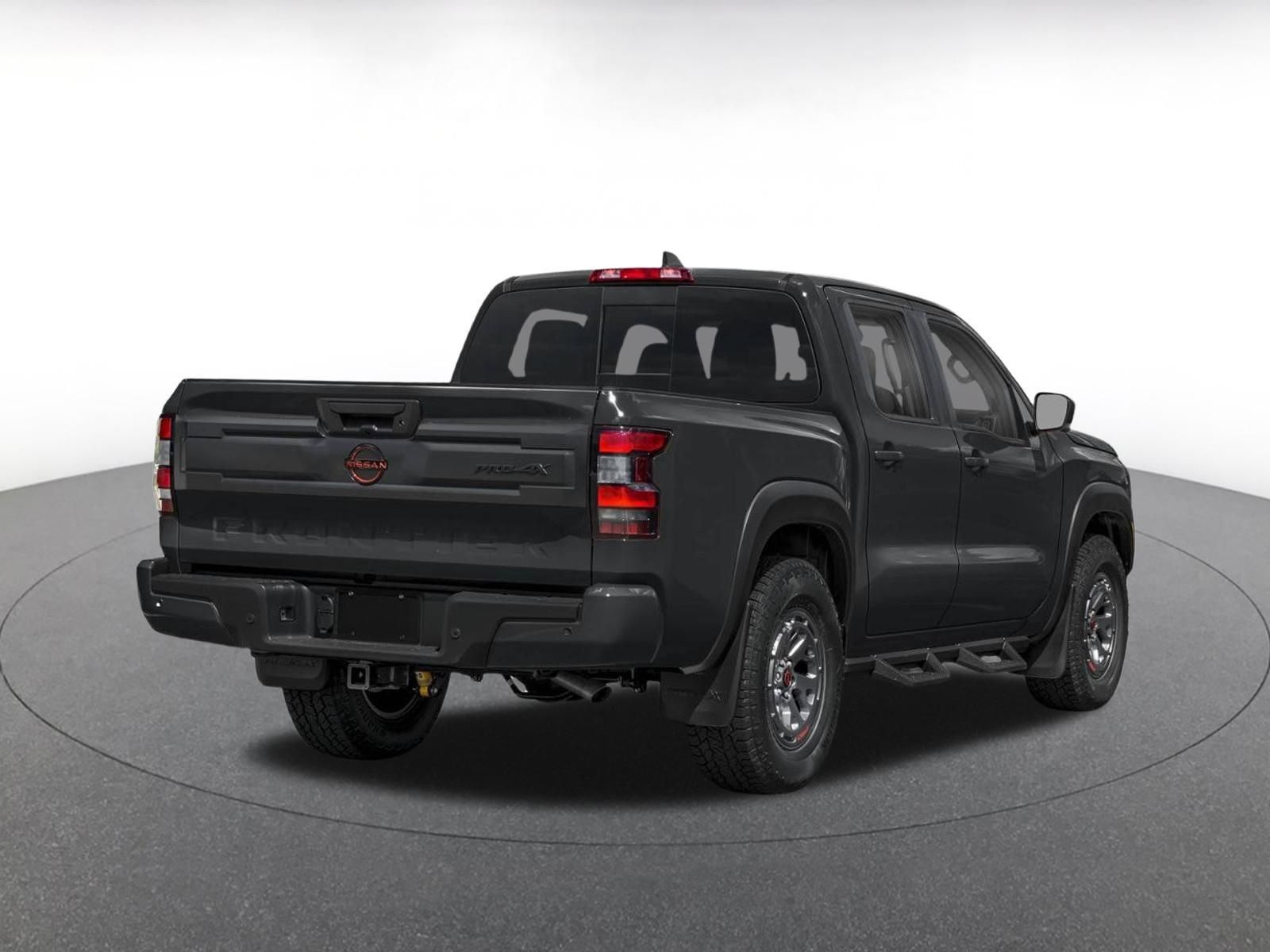 Used 2026 Nissan Frontier PRO-4X AWD/4WD image 2