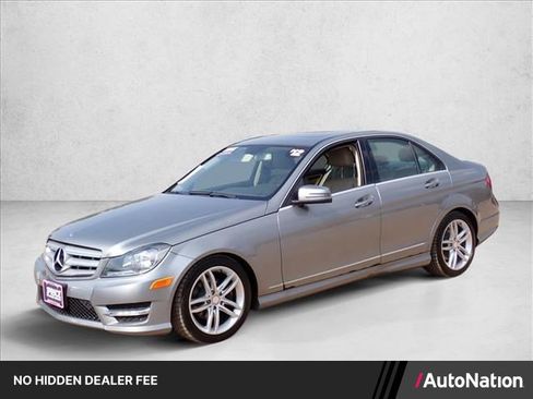 Used 2012 Mercedes-Benz C 300 4MATIC Sedan image 1
