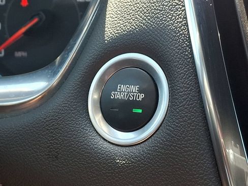 Certified 2023 Chevrolet Traverse LT FWD image 24