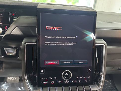 New 2026 GMC Yukon Denali w/ Advanced Technology Package AWD/4WD image 20