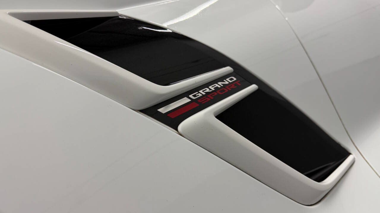 Used 2019 Chevrolet Corvette Grand Sport RWD image 33
