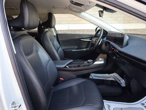 Used 2023 Kia EV6 Wind w/ Wind Technology Package AWD/4WD image 30