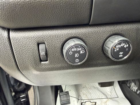 Used 2021 GMC Canyon Denali image 13