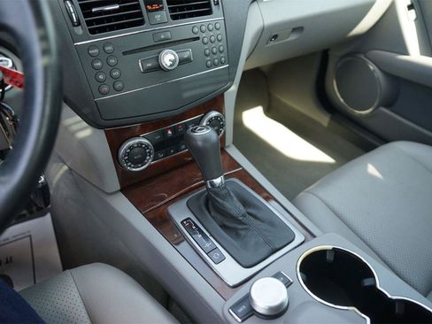Used 2008 Mercedes-Benz C 300 Sedan image 29