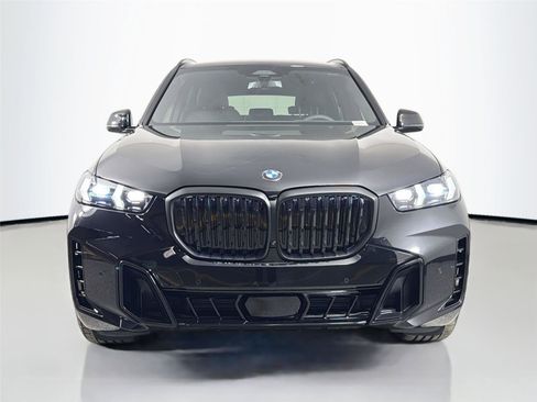 New 2026 BMW X5 xDrive40i w/ M Sport Package AWD/4WD image 2