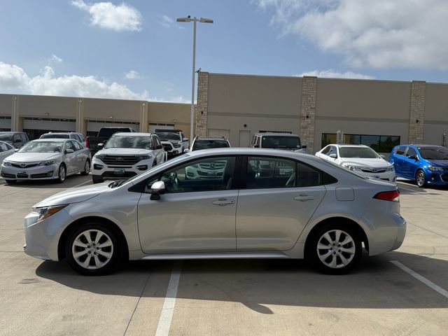 Used 2026 Toyota Corolla LE FWD image 9
