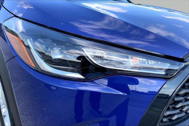 Certified 2025 Toyota Corolla Cross LE FWD image 27