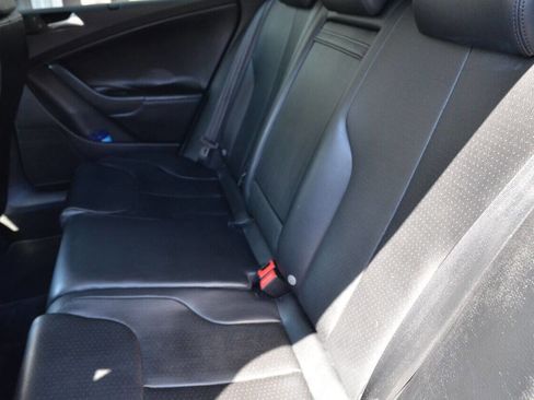 Used 2010 Volkswagen Passat Komfort image 29