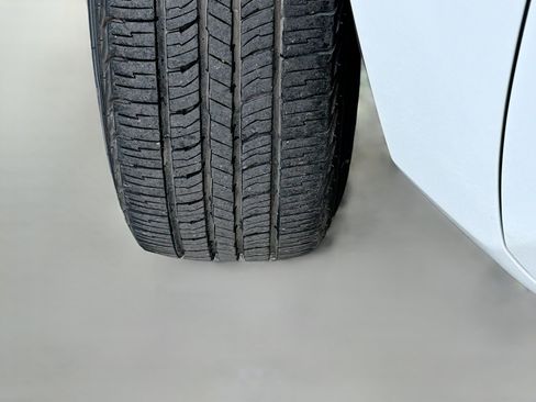 Used 2021 Toyota Tacoma SR w/ SR Convenience Package image 38