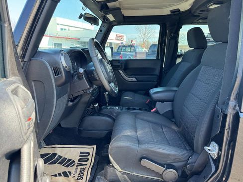 Used 2012 Jeep Wrangler Sport w/ Connectivity Group image 15