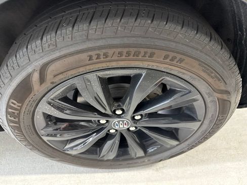 Used 2024 Buick Envista Sport Touring w/ Convenience I Package FWD image 15