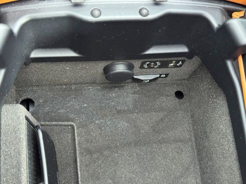 Used 2017 BMW M6 Convertible image 35