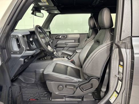 Used 2023 Ford Bronco Big Bend w/ Sasquatch Package image 14