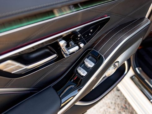 Used 2023 Mercedes-Benz Maybach S 580 S 580 4MATIC image 31