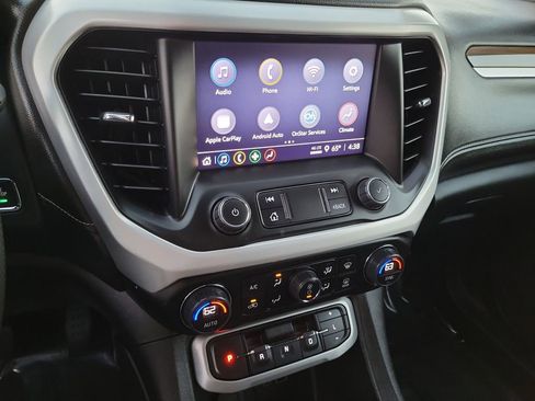 Used 2023 GMC Acadia SLE image 8