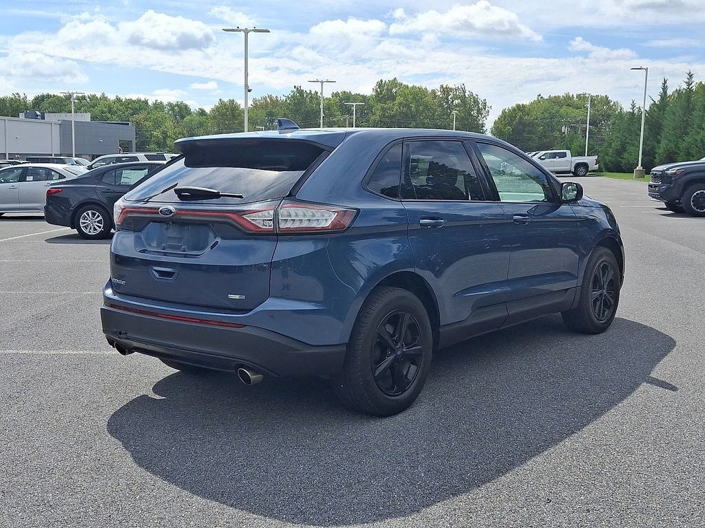 Used 2018 Ford Edge SE AWD/4WD image 4