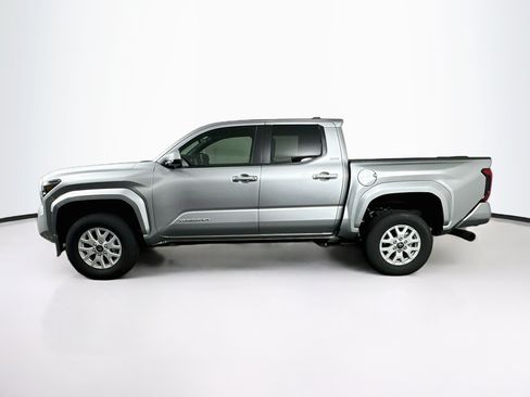 Used 2026 Toyota Tacoma SR5 RWD image 4