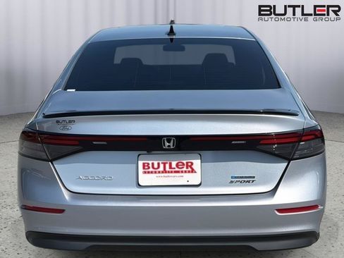 Used 2024 Honda Accord Sport image 5