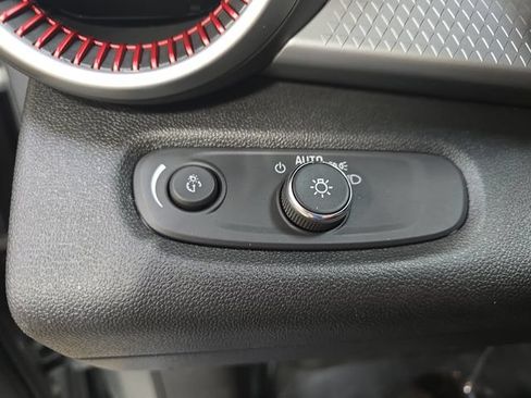 Used 2024 Chevrolet Trax RS w/ Sunroof Package FWD image 26