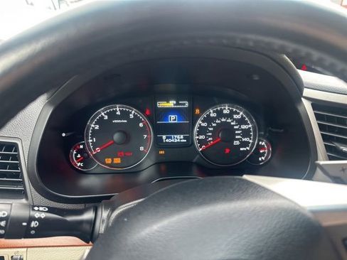 Used 2013 Subaru Outback 2.5i Limited w/ Moonroof Pkg image 6