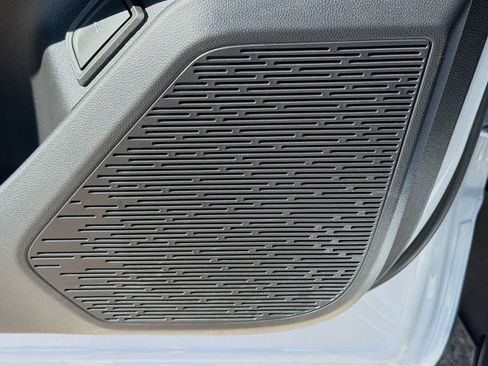 Used 2026 Chevrolet Equinox RS w/ Convenience Package III image 24