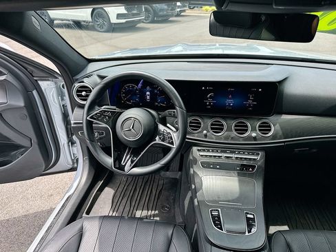 Used 2022 Mercedes-Benz E 350 Sedan w/ AMG Line Exterior image 19