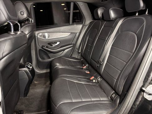 Used 2017 Mercedes-Benz GLC 300 4MATIC image 38