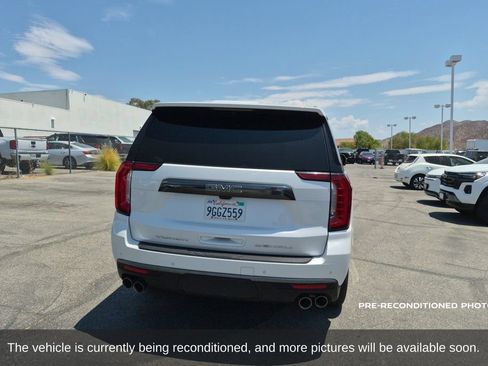 Used 2023 GMC Yukon Denali Ultimate AWD/4WD image 7