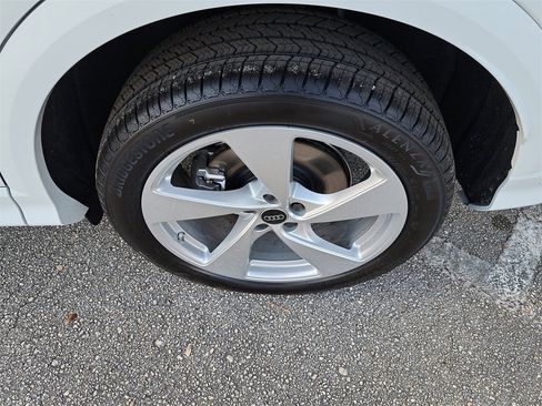 New 2025 Audi Q5 2.0T Premium Plus image 30