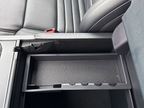 New 2025 Ford F150 Platinum w/ FX4 Off-Road Package image 18