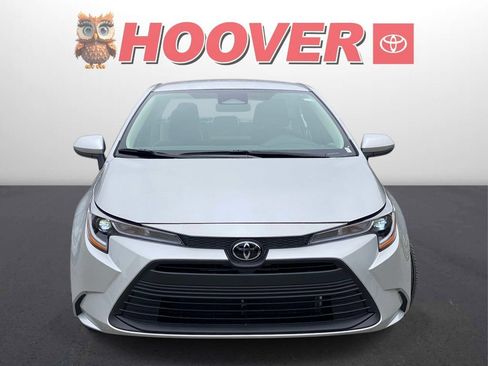 Used 2026 Toyota Corolla LE FWD image 6